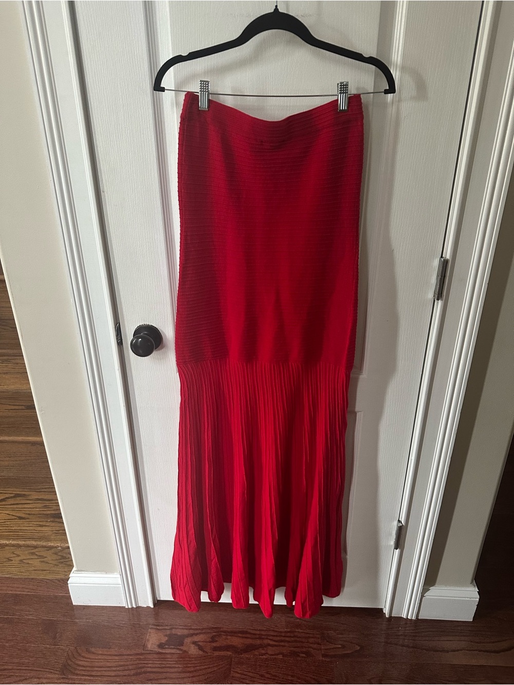 Line & Dot Arlo Tube Dress in cherry Red - Picture 6 of 6